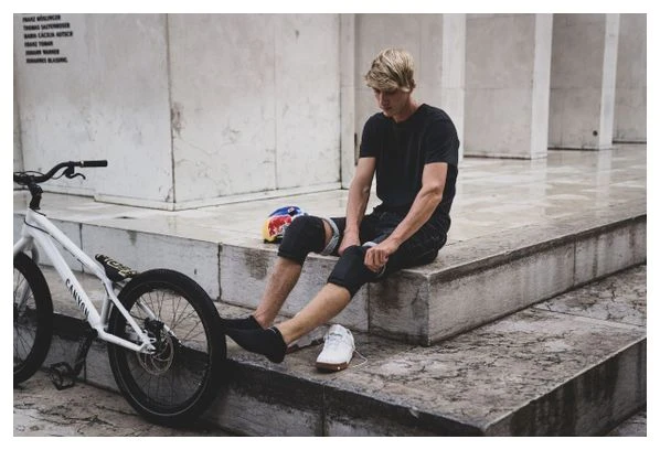 Rodilleras Poc VPD Air Fabio Wibmer Edition Negro Negro / Dorado - Imagen 5